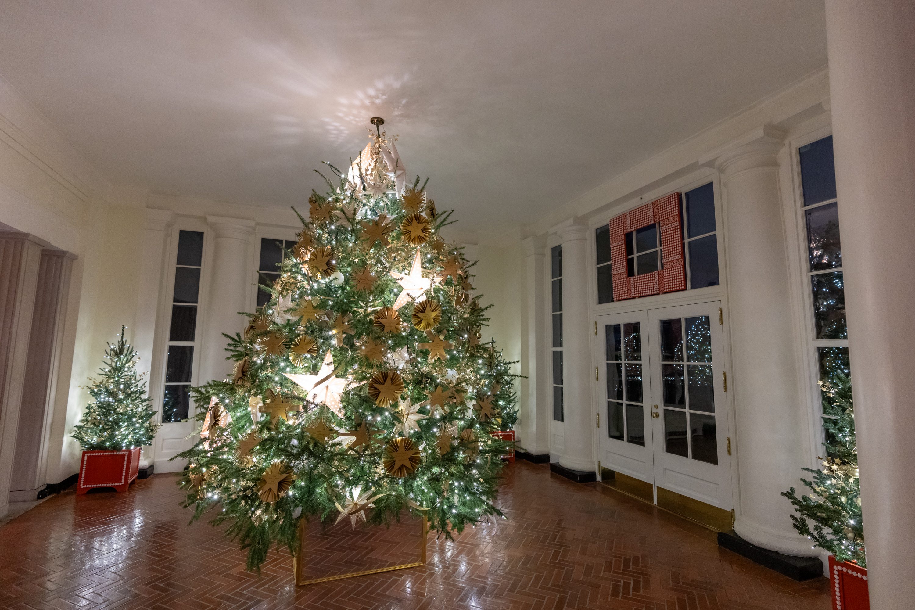 El árbol de estrellas doradas